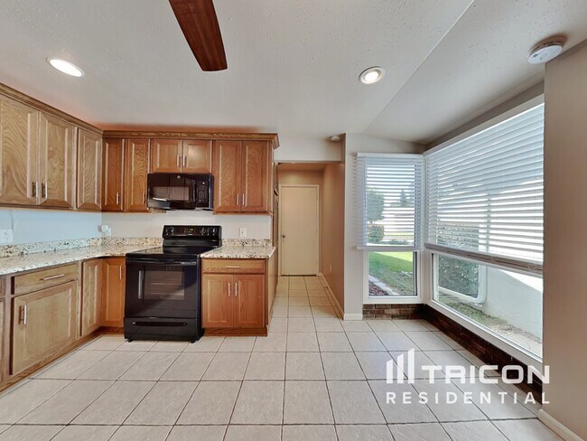 Foto del edificio - 4005 Cypress Landing S