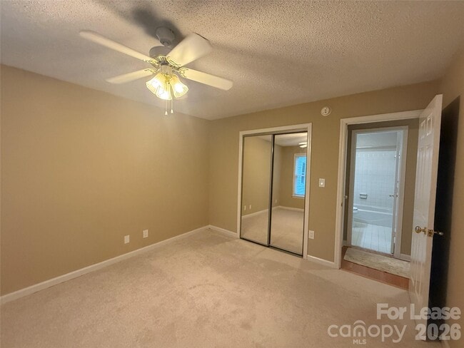 Foto del edificio - 18801 Nautical Dr