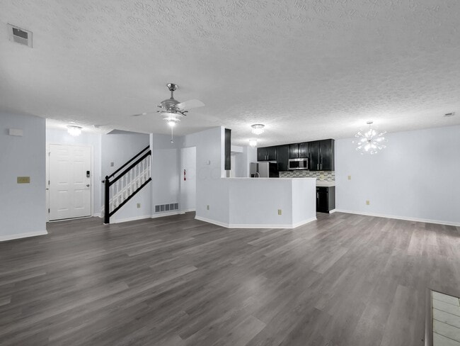 Building Photo - 2662 Northwold Rd