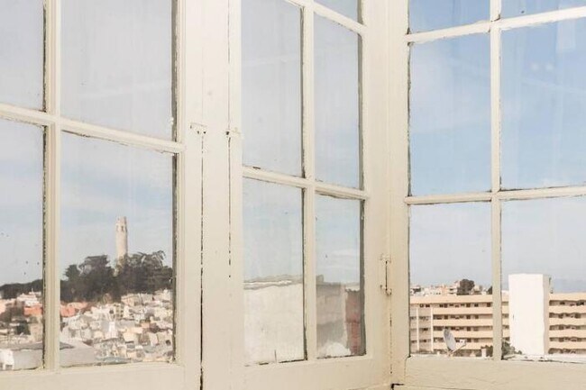 Building Photo - 2 bedroom in San Francisco CA 94133