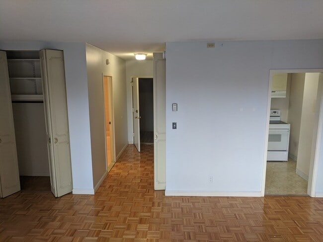 Building Photo - 22 Chestnut Pl
