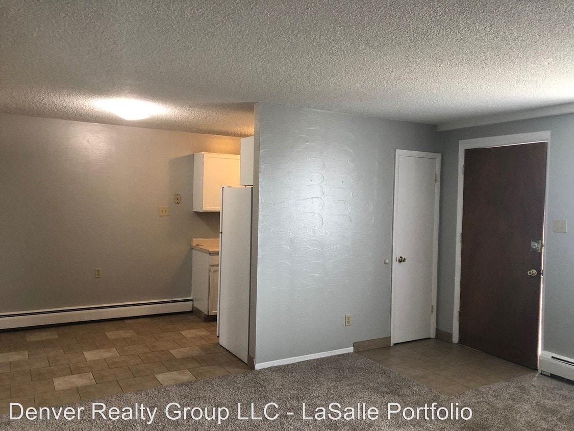 Primary Photo - 1806 E La Salle St
