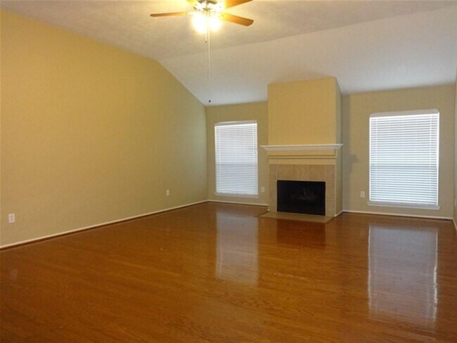 Foto del edificio - 32235 Willow Creek Park
