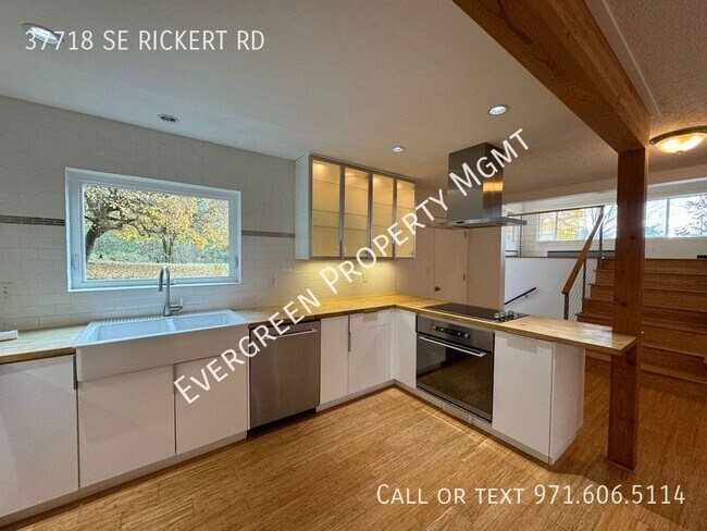 Foto del edificio - Country Living with Modern Elegance- 3 bed...