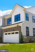 Building Photo - 401 HARTNUP St