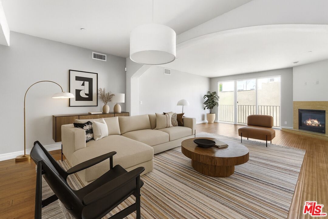 Foto principal - 4711 Ambrose Ave