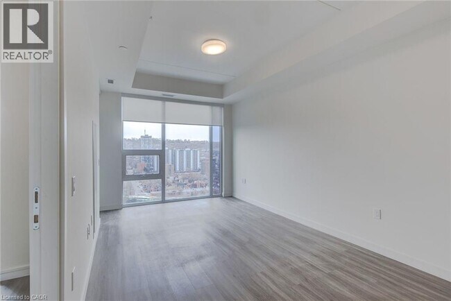 Photo du bâtiment - 49 Walnut St S