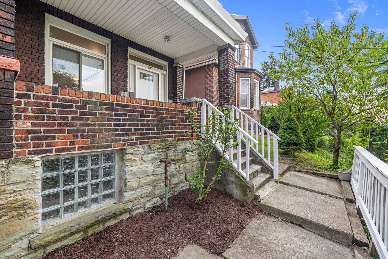 Photo - 316 Kaercher St (Pittsburgh, PA)
