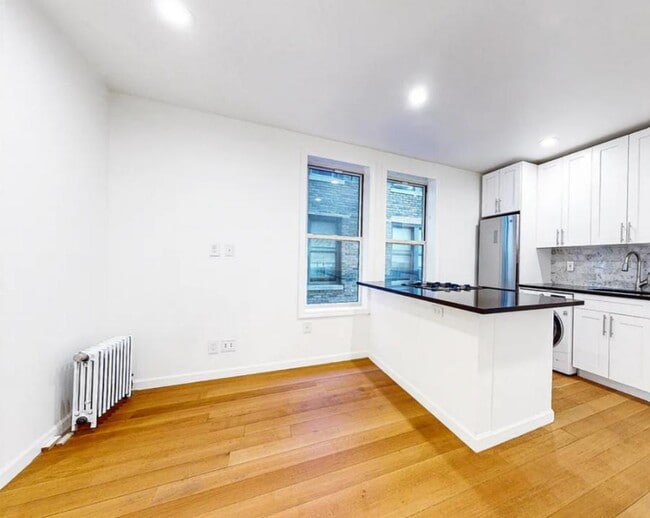 Building Photo - Edgecombe Avenue