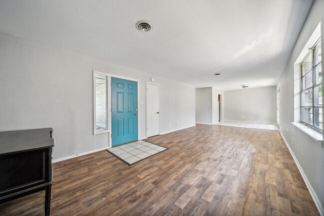 Foto del edificio - 5520 E 47th Pl