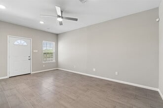 Building Photo - 142 Calloway St