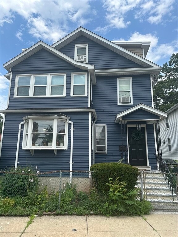 Primary Photo - 243 W Selden St