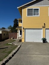 Building Photo - 207 Kansas St SW