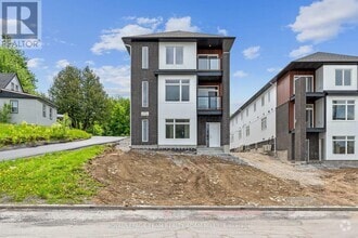 Building Photo - 6950 Notre-Dame St