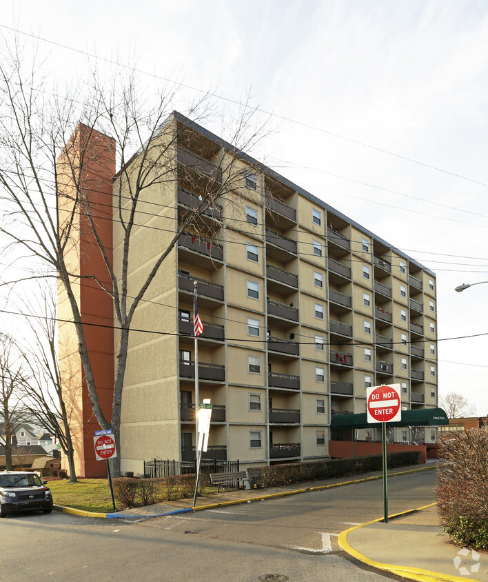 Building Photo - Conway Towers