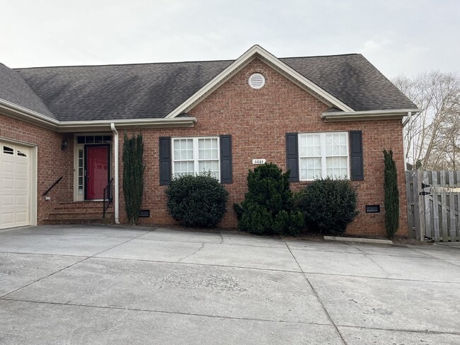 Photo - "Charming Kernersville Retreat: Spacious 4-Bed Gem with Granite Touches & Cozy Fireplace" Apartment