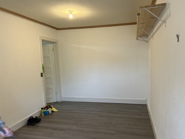 Foto del edificio - 658 Browning Ave S