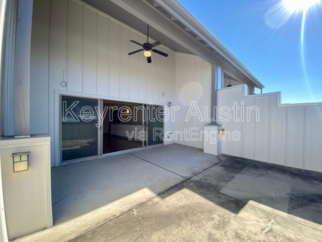 Foto del edificio - 2520 Bluebonnet Ln