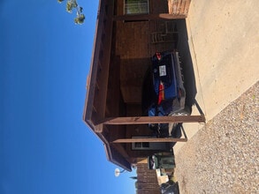 Building Photo - 583 Hegge Dr