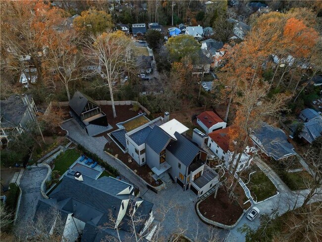 Foto del edificio - 1033 Reeder Cir NE