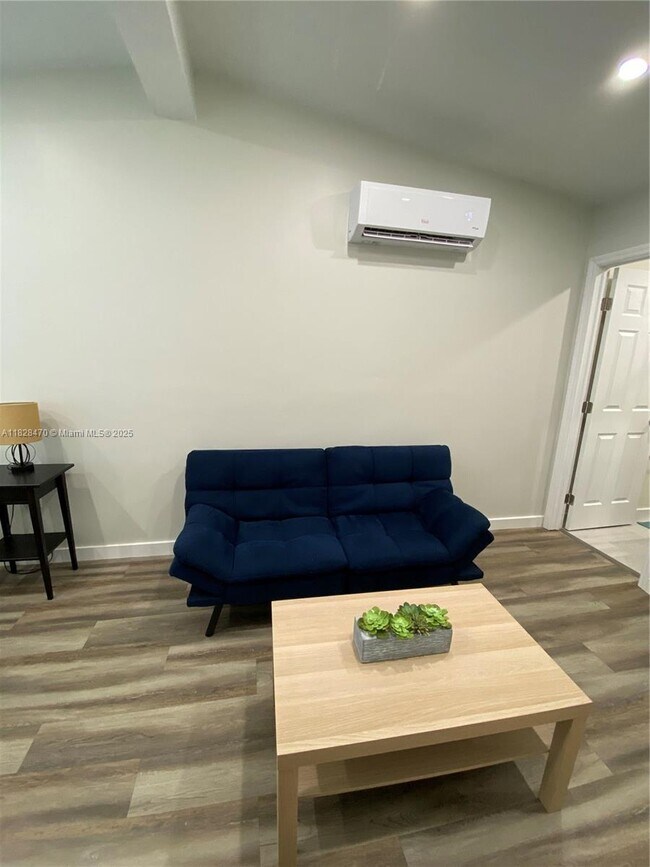 Foto del edificio - 11121 SW 46th St