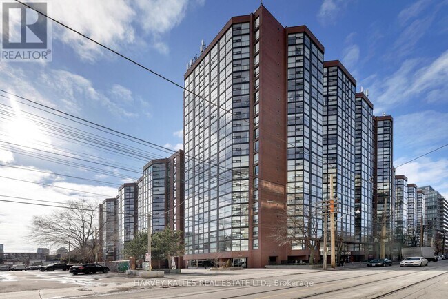 Photo du bâtiment - 705 King St W