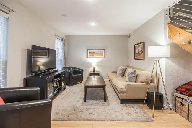 Foto del edificio - 3214 Clawson Rd