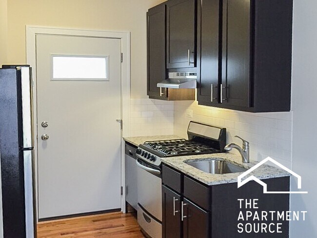 Photo - 520 W Cornelia Ave Apartment