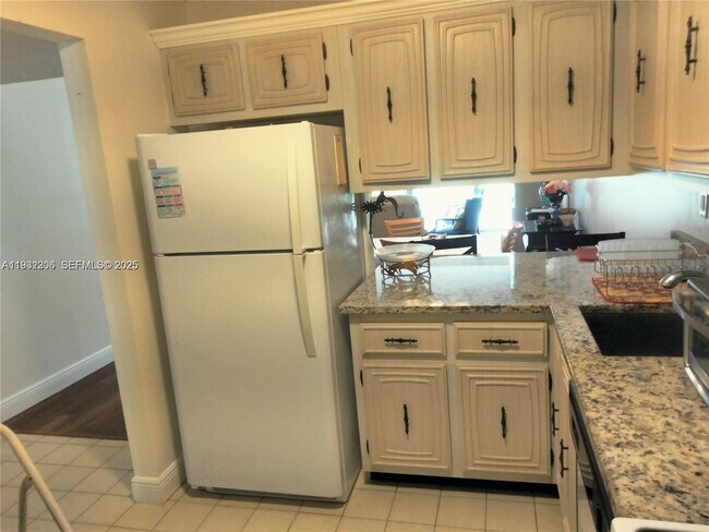 Building Photo - 3801 Environ Blvd