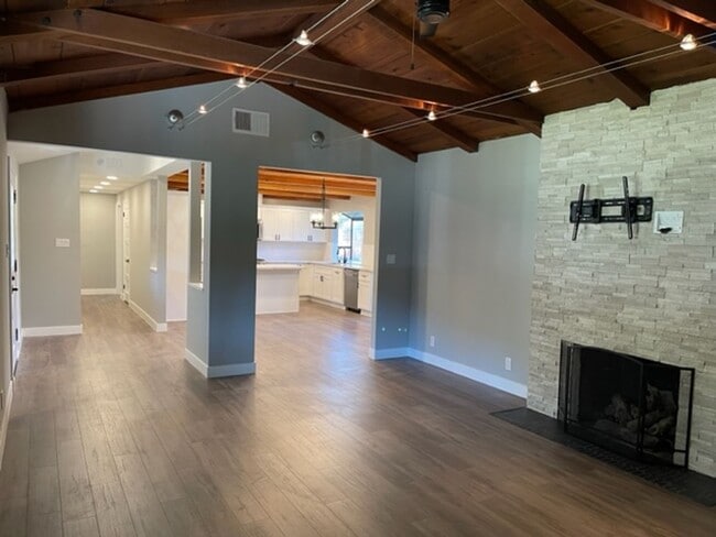 Foto del edificio - Updated single level 3 bedroom home in Danville