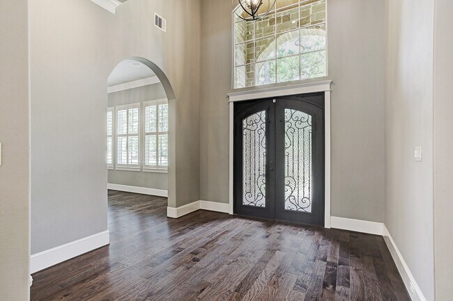 Foto del edificio - 325 Bunker Hill Rd