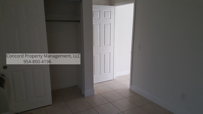 Foto del edificio - 728 SW 4th St