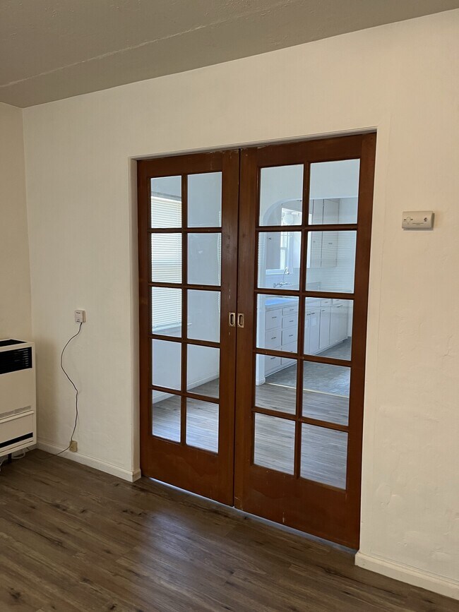 Foto del edificio - 1536 Division St