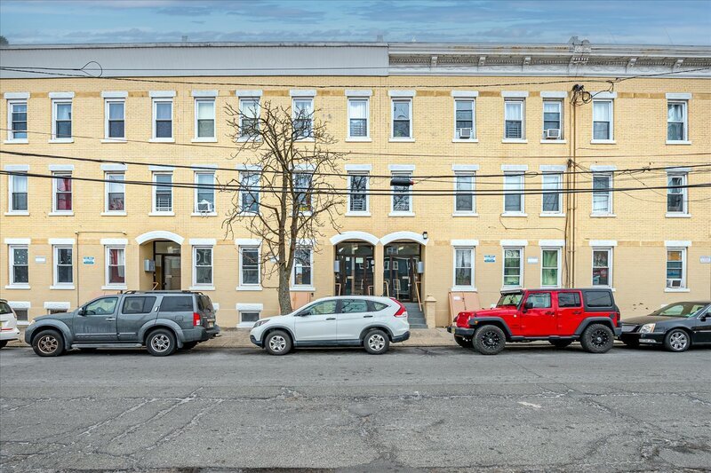 Foto principal - 428 Division St