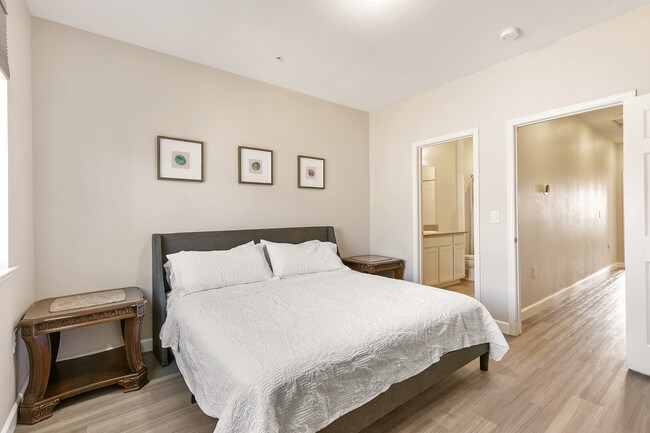 Foto del edificio - 3163 Sterling Ridge Cir