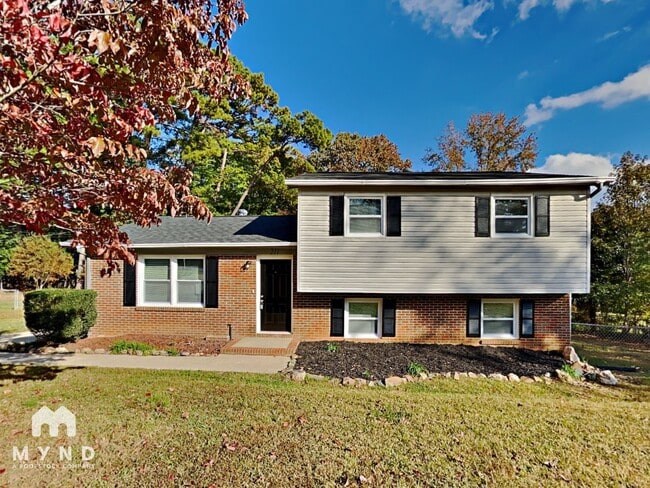 Building Photo - 211 Buckskin Dr