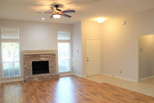 Building Photo - 1802 Frosted Hill Dr