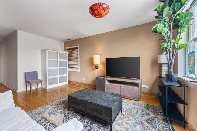 Foto del edificio - 1638 W Blackhawk St