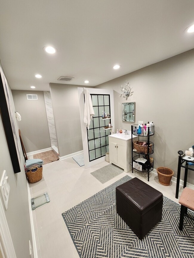Building Photo - 1504 Marshland Way