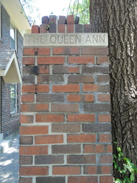 Building Photo - 219 E Ormsby Ave