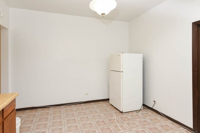 Foto del edificio - 3149 W Medill Ave