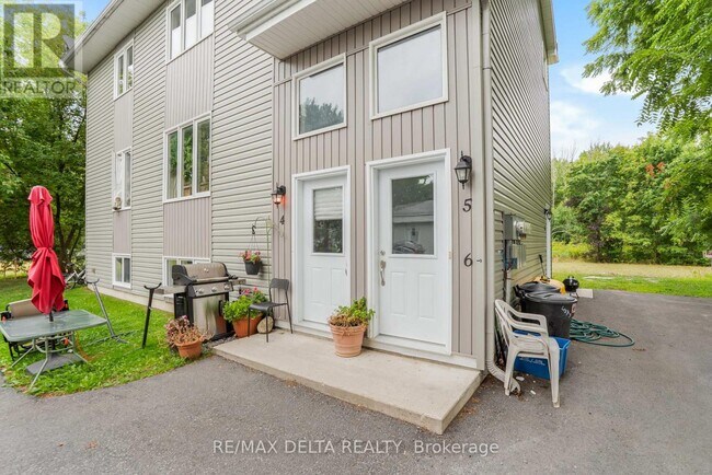 Building Photo - 5054 County 10 Rd