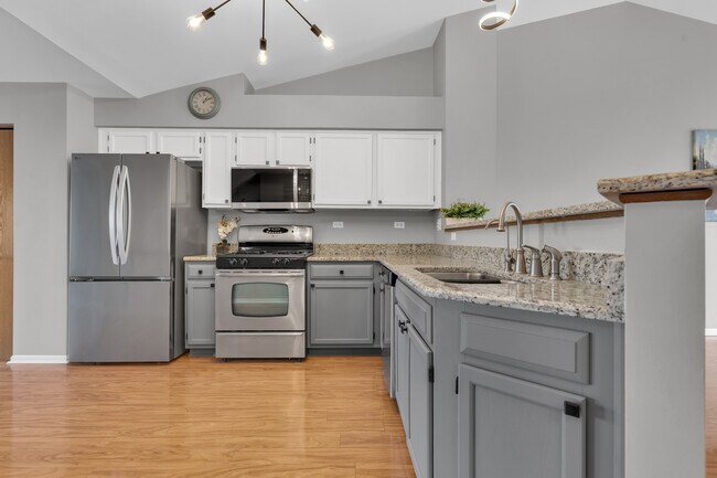 Foto del edificio - 239 Camel Bend Ct