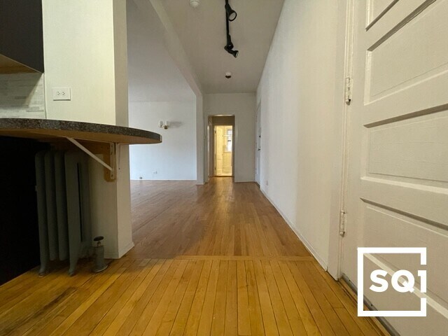Kitchen Hall - 701 W Junior Ter