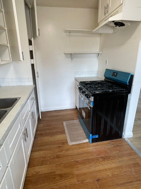 Foto del edificio - 7692 Chapman Ave