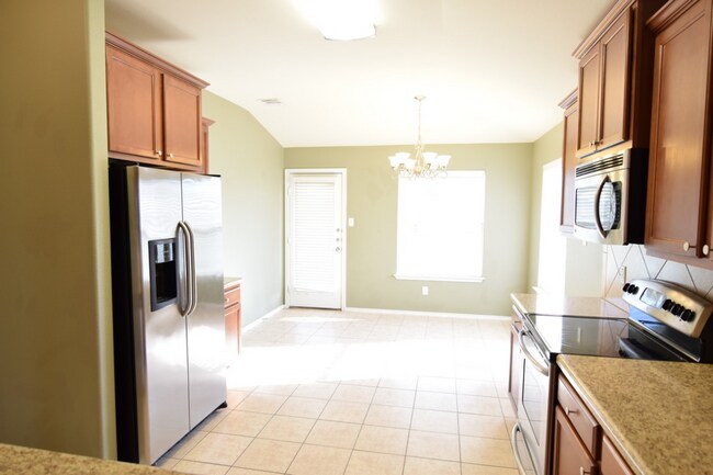Building Photo - 4609 Green Meadow St