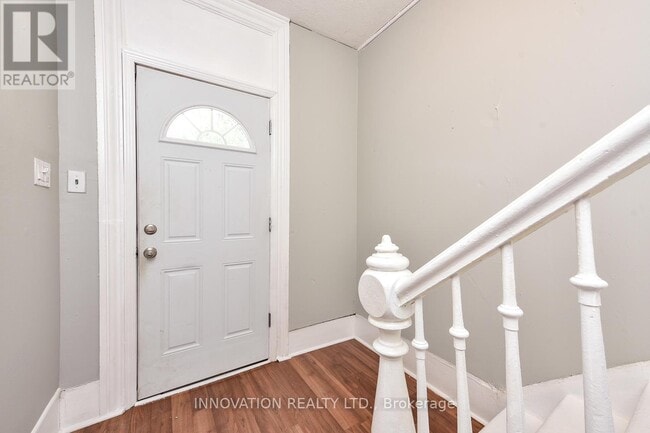 Photo du bâtiment - 5 McGill St N