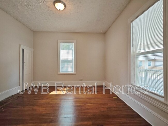 Building Photo - 3013 Dignan St