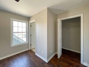 Building Photo - 100 Rotunda Cir