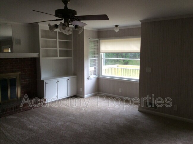 Foto del edificio - 209 Decatur Rd